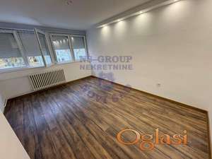 Dvosoban komforan stan- Detelinara!